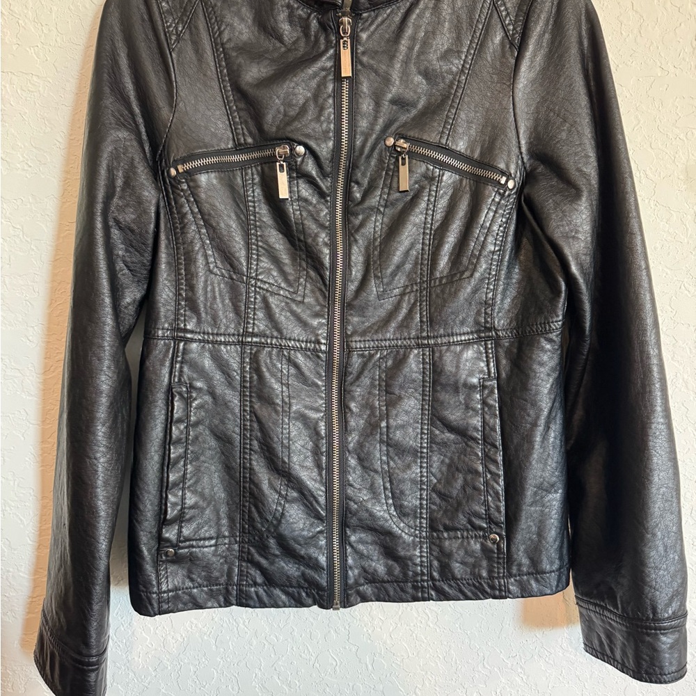 Vanity Black Leather Jacket with Zipper Details